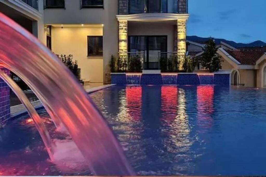 Modern Top Floor Sea View 3Br With Pools, Spa & Fitness Becici  Exterior photo